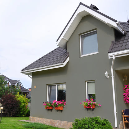 Derendo Fassadenfarbe Betongrau mit ULTRA Wetterschutz und Abperleffekt